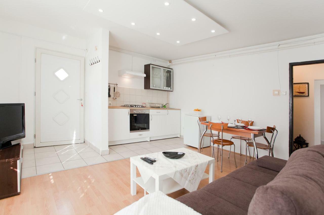 Apartman Sara Zagreb Exteriör bild