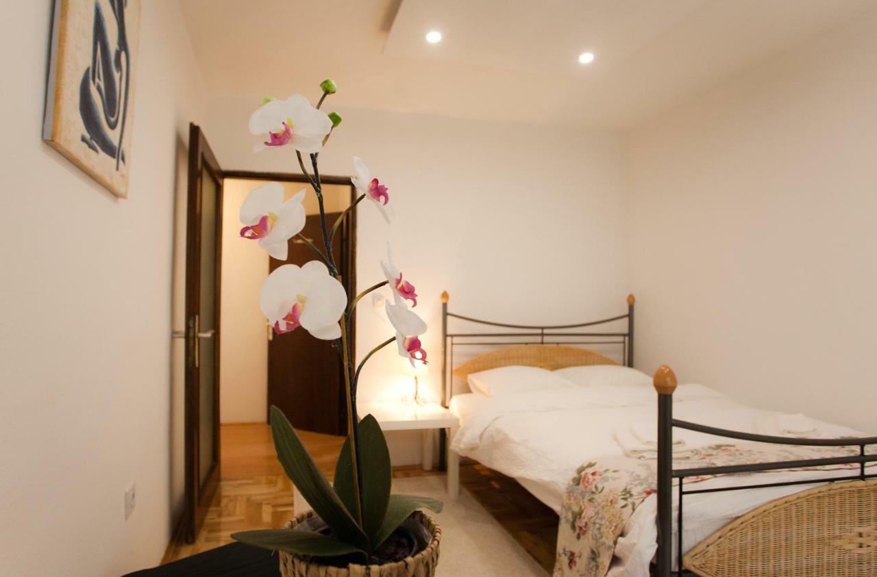 Apartman Sara Zagreb Exteriör bild