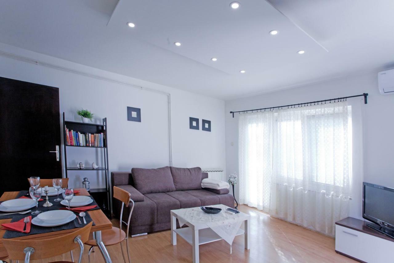 Apartman Sara Zagreb Exteriör bild